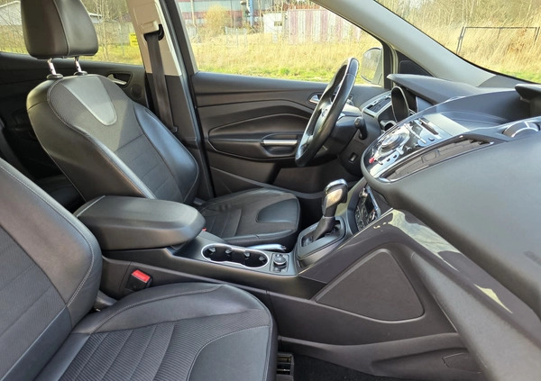 Ford Kuga cena 44500 przebieg: 250000, rok produkcji 2014 z Kielce małe 191